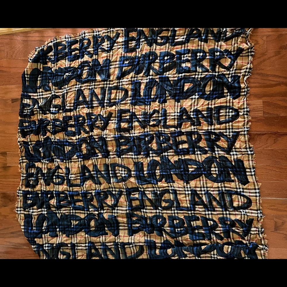 Burberry scarf